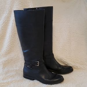 Ann Klein iflex black leather boot with straps